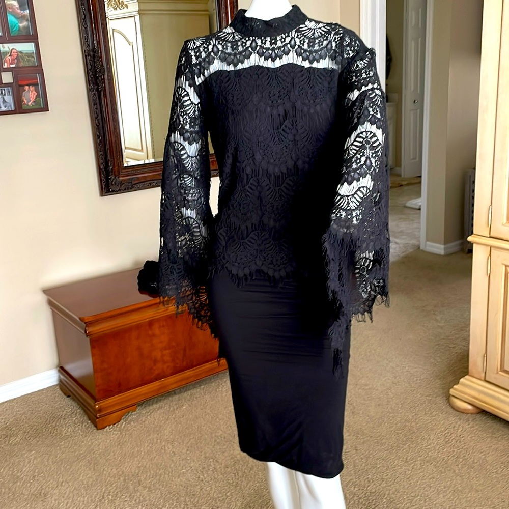 Philosophy Lace Mock Neck Asymmetrical Wide Sleeve Back Gold Exposed Zipper 4
